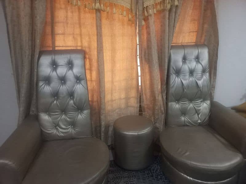 chairs available good condition 1
