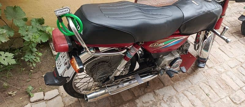 Bike for Urgent Sale 03331391625 or 03339250867 14