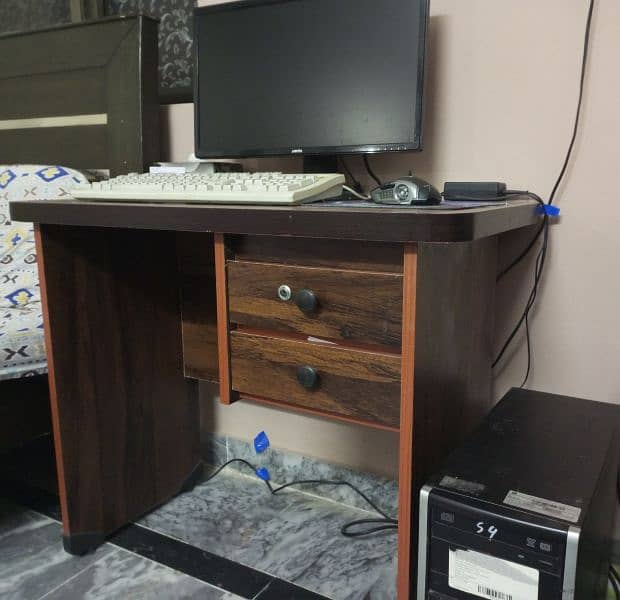 Computer/Study table For Sale 3