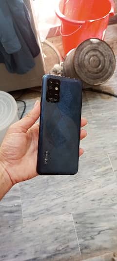 Infinix note 8i selling