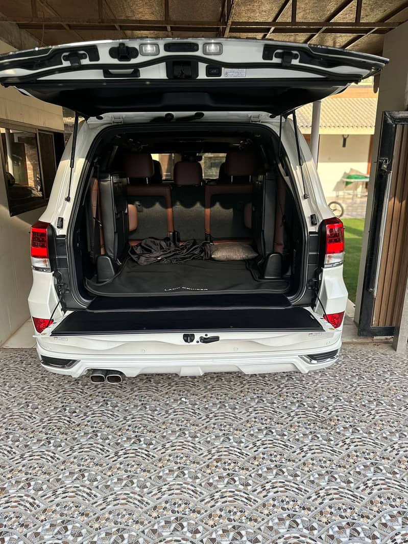 Toyota Land Cruiser ZX 2019 16