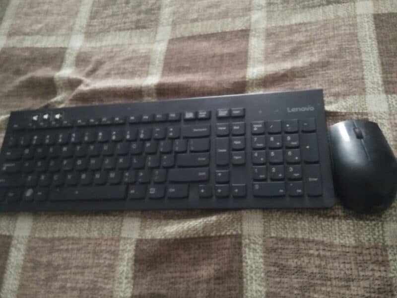 hp tower coumputer and wireless mouse and keyboard 3