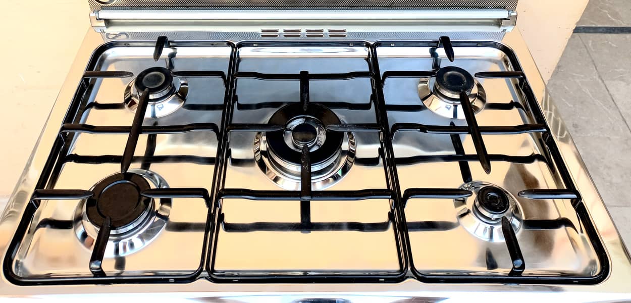 Imported Italian Cooking ranges with 5 Burners and a Baking Oven 2