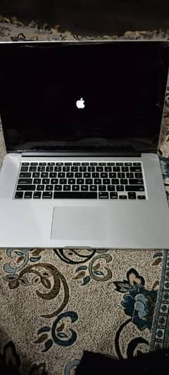 Apple Laptop Good Condition
