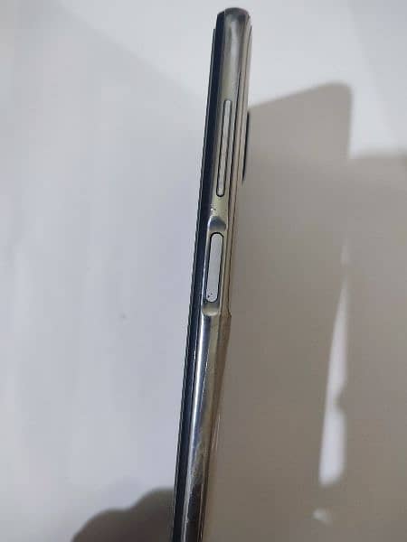 Xiaomi Redmi note 9s 4