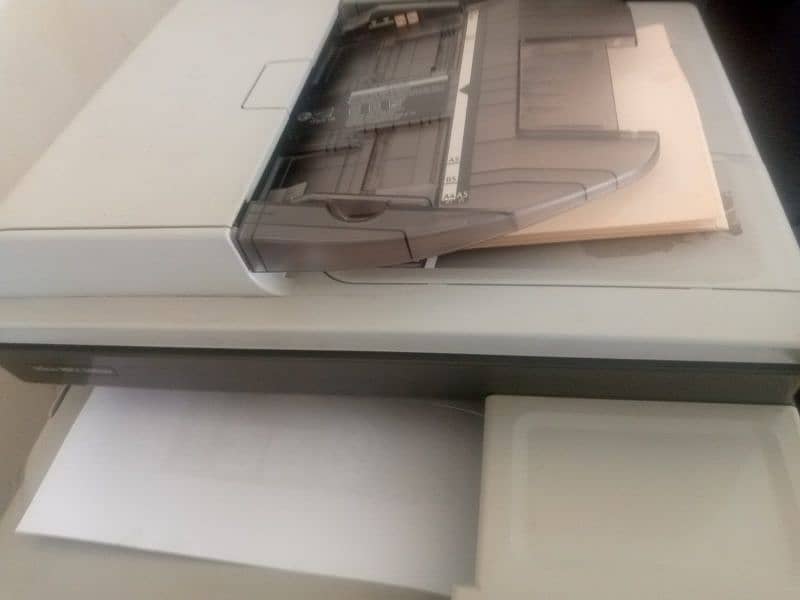 colour photocopier,printer, scanner Richo 305 3