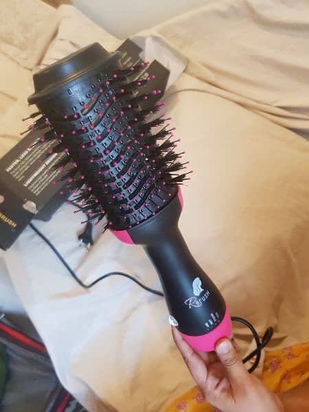 Hot Air Brush, hair dryer and straightener 2