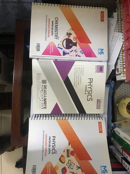IGCSE PAST PAPERS FOR SALE + NOTES 1