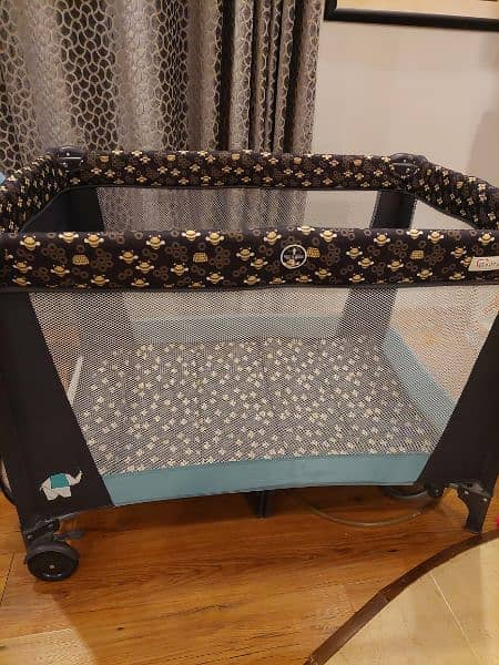 Baby cot and play pen 3