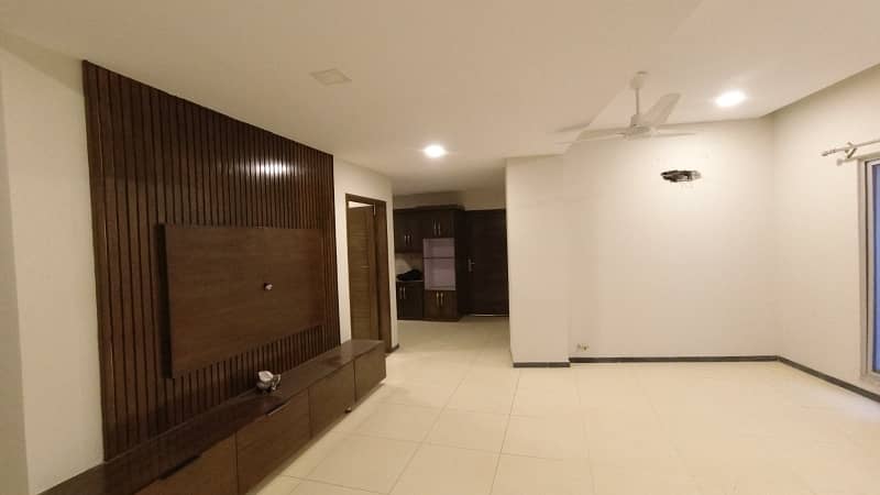 2 Bed Luxury Apartment Available For Sale In Pine Heights D-17 Islamabad. 5