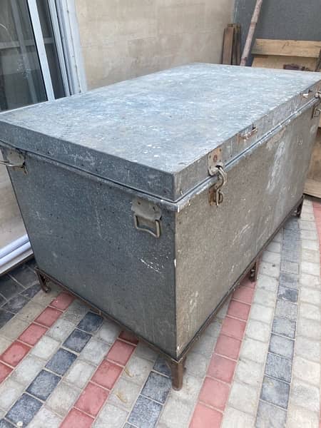 3 trunk for sale 2