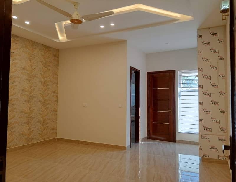 10 Marla Upper portion available For rent in G-13 1