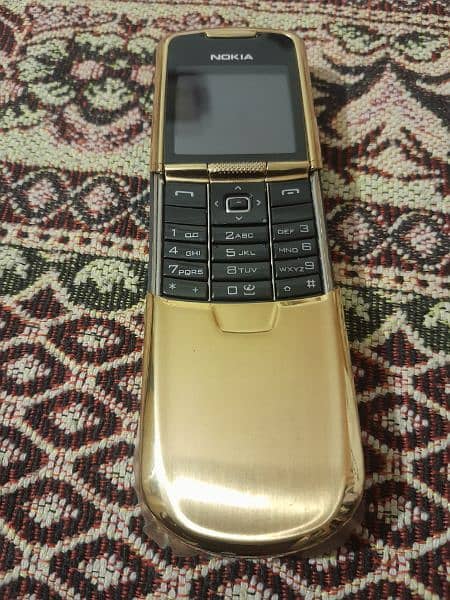 Nokia 8800 Gold mint Condition 0