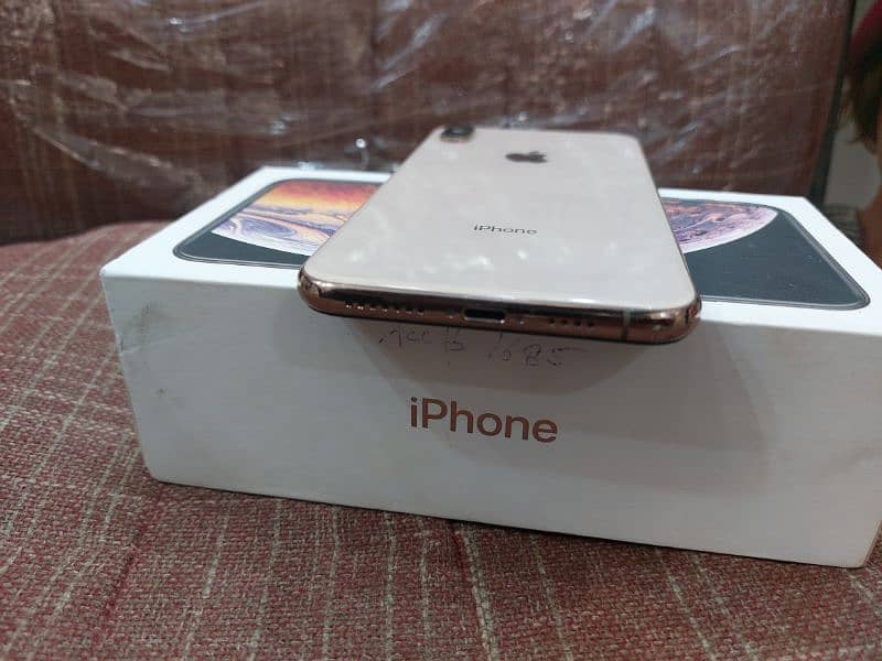 iphone Xsmax 256gb dual sim Approved with box 3