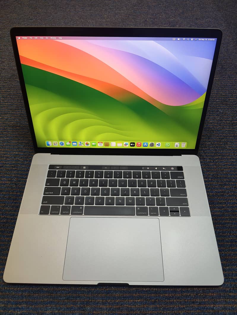 MacBook pro 2019 - 15 Inch - space grey - 16/500 GB - Battery H 86% 5