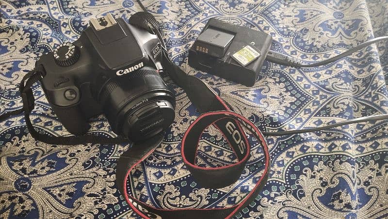 Canon 4000D with 18:55 or 50mm k lens k sth hai box bhi hai 3