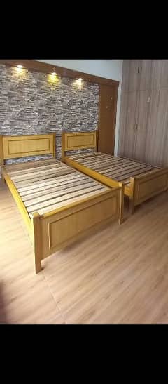 Single beds × 2 (Regular Size).