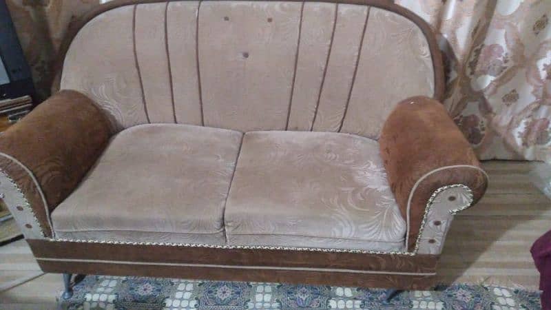 7 Seater Sofa set In excellent condition 3
