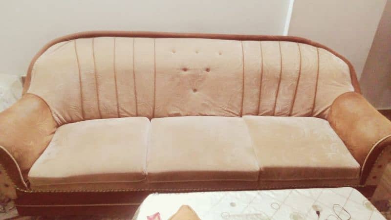 7 Seater Sofa set In excellent condition 4