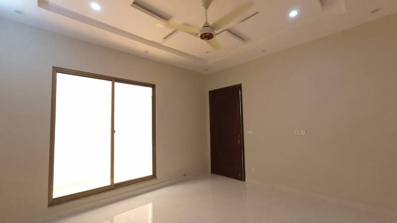 10 Marla House Is Available For Sale In Bankers Cooperative Housing Society Block B Lahore 28