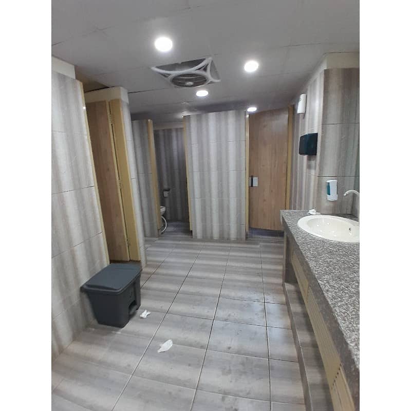 Furnished Office Available For Rent 41