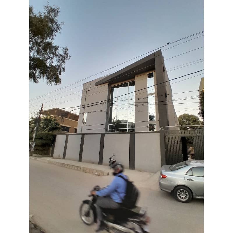 Commercial Building For Rent in Shahrah e Faisal 14