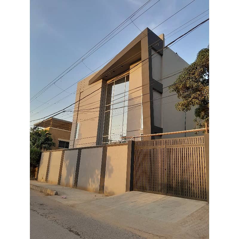 Commercial Building For Rent in Shahrah e Faisal 16