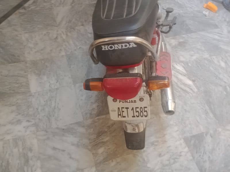 70 cc Honda Bike for sale 3