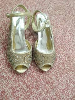 golden heel