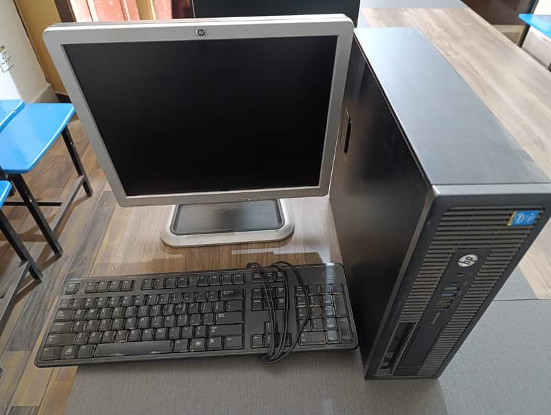 01 HP i5 and 02 Dell Tower Computers with Monitors for Sale 1