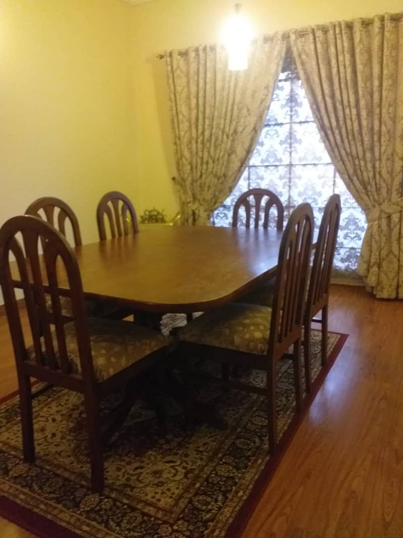 Dining Table with 06 Chairs made of Sheesham wood 2