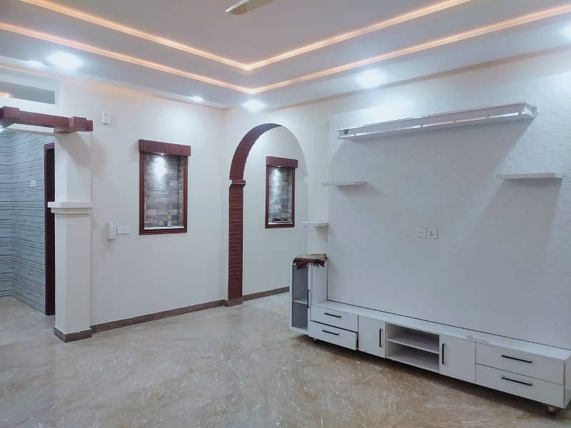 Corner 666 Sqyd Brand New Tiles Flooring Ground Portion Is Available For Rent In I-8 4