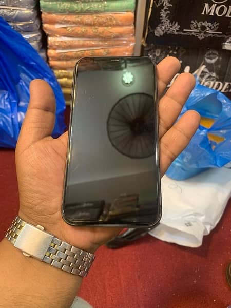 iPhone 11 64gb factory pta approved with box 1