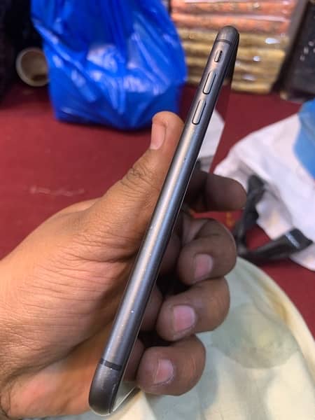 iPhone 11 64gb factory pta approved with box 4