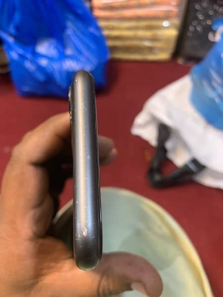 iPhone 11 64gb factory pta approved with box 5