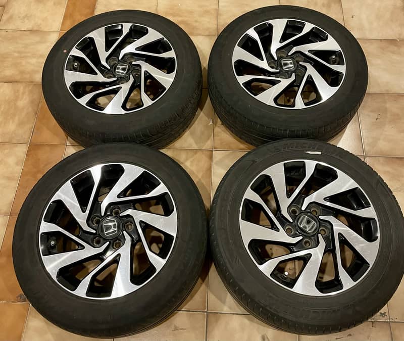 Honda 16" wheels & Michellin Primacy 215/55/16 Tyres for sale 6