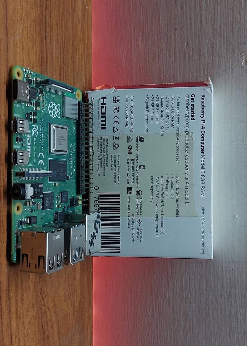 Raspberry Pi 4B 8GB + MicroHDMI Cable 1