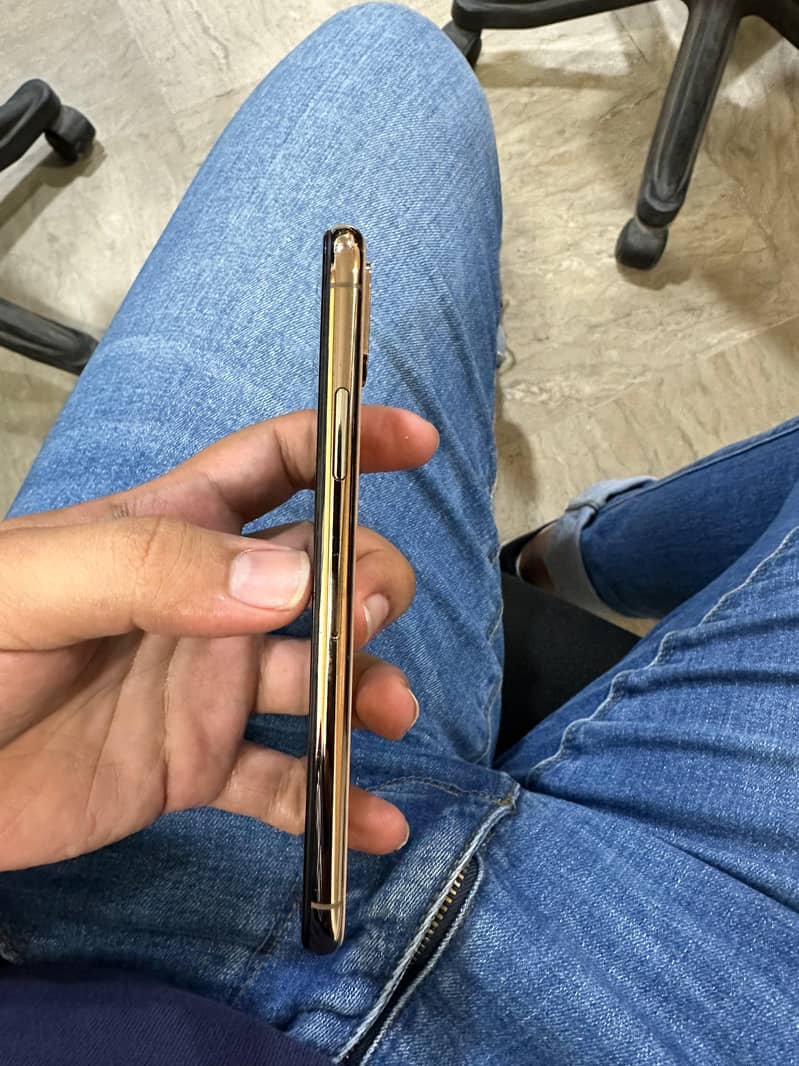 Iphone XS 256gb PTA Approved 2