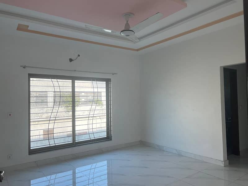 1 Kanal Upper Portion Available For Rent 2