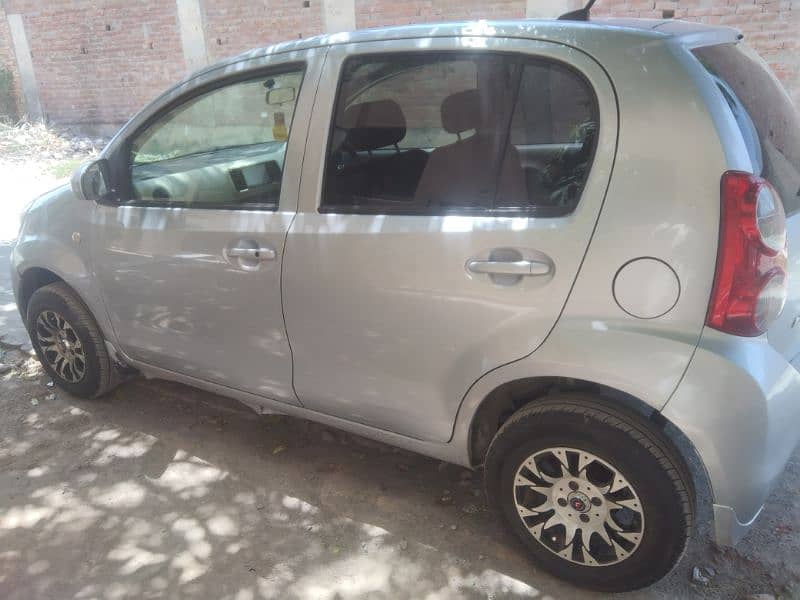 Toyota passo Home use car For sale 3