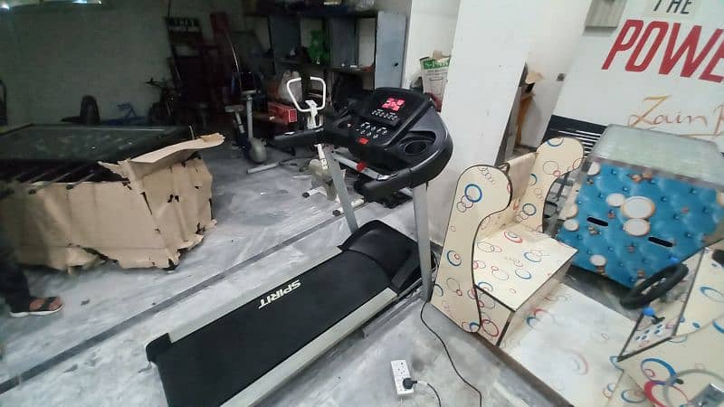 Branded Spirit Auto inclined Automatic treadmill Exercise machine walk 4