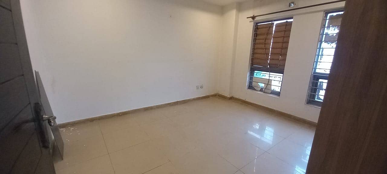 One Bed Apartment Unfurnished 1