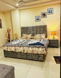 Luxury BHK Apartment Avail 4 Couple & Familie N Daily Rent