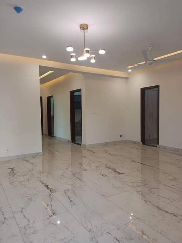 Brend New Apartment Available For Rent In Askari 11 Sec D Lahore 7