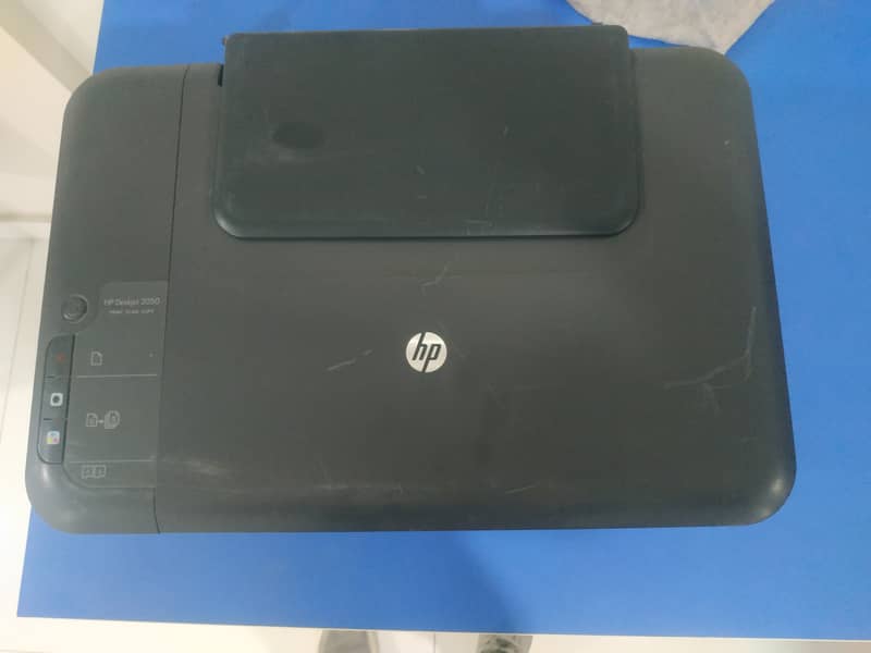 Hp Deskjet 2050 printer and Scanner 1