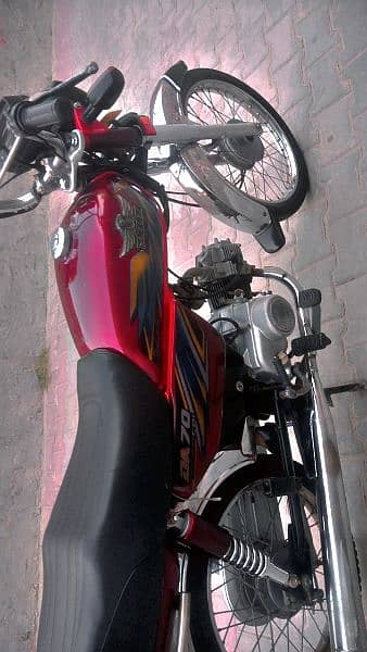 Sutlej bike 70 cc 1