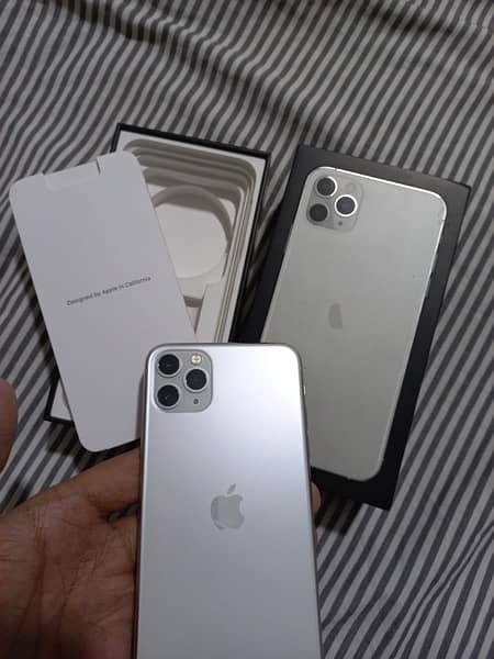 Iphone 11 pro max 256gb dual pta approved 4