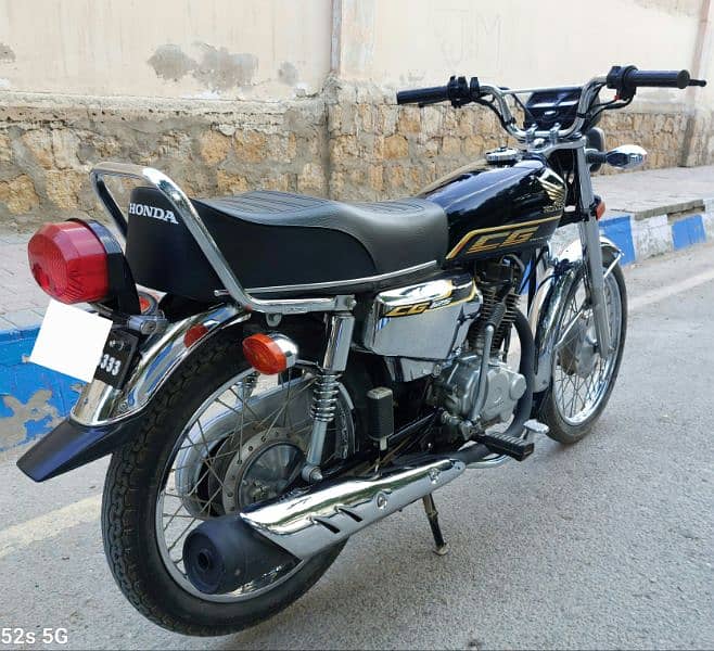 HONDA CG125 SPECIAL EDITION WITH SELF START 8