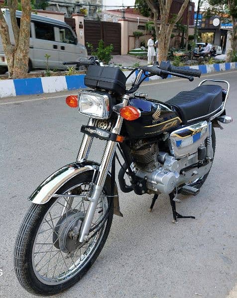 HONDA CG125 SPECIAL EDITION WITH SELF START 11