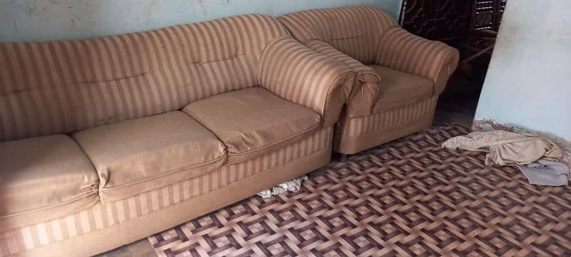 sofa set  good condition 1